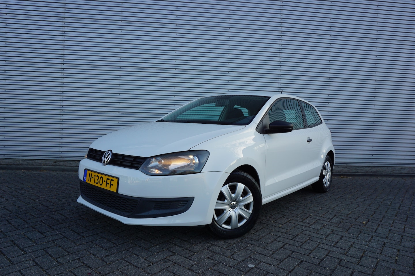 Volkswagen Polo - 1.2 Easyline Navi / Elektr. ramen / Carplay - AutoWereld.nl