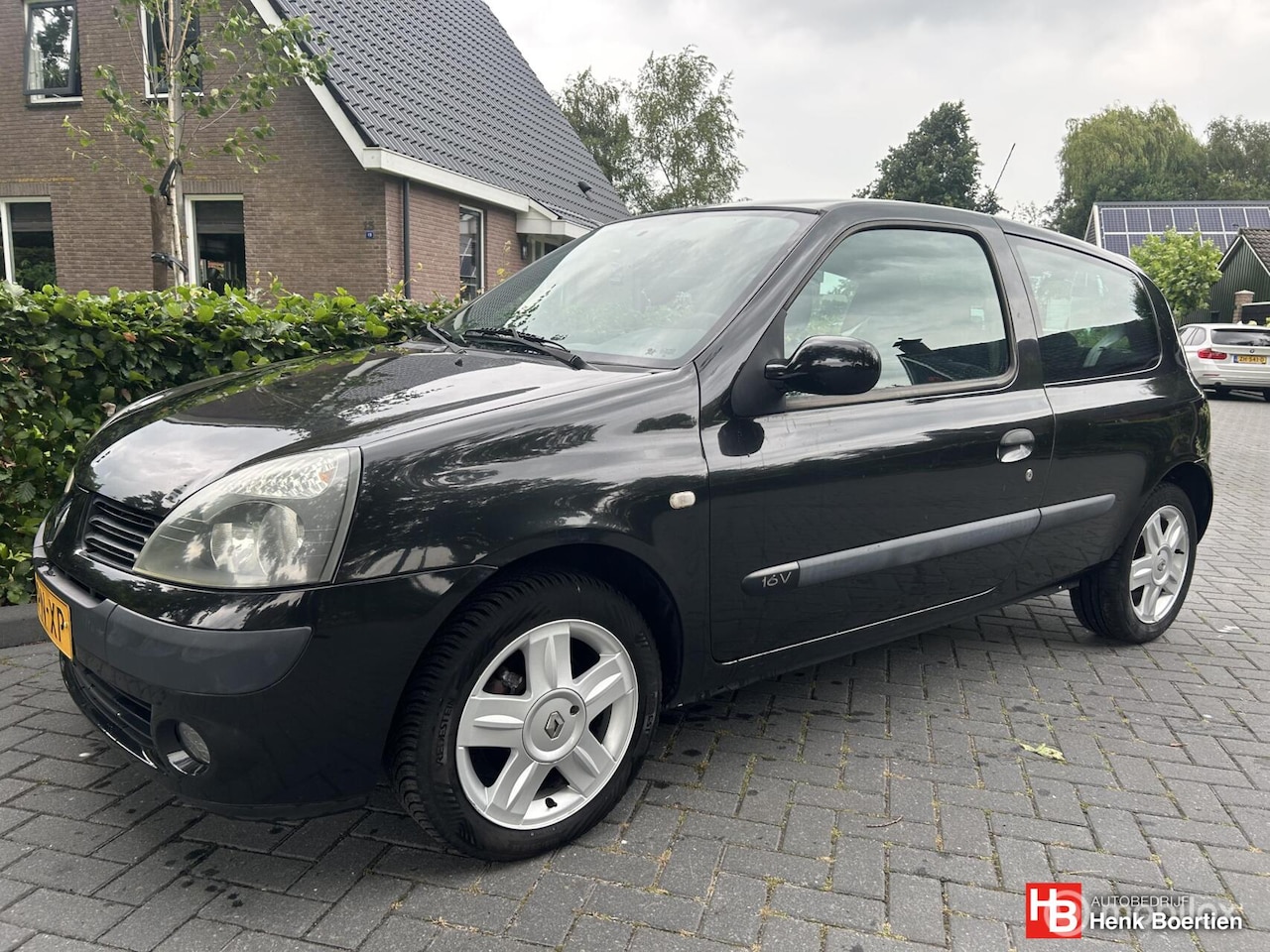 Renault Clio - 1.2-16V Authentique Basis 1.2-16V Authentique Basis - AutoWereld.nl