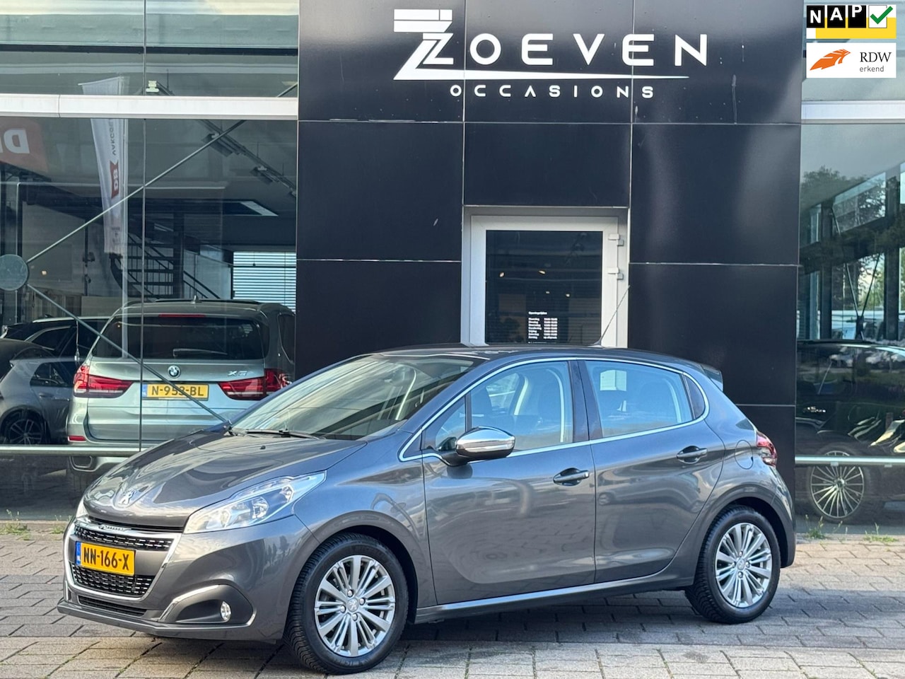 Peugeot 208 - 1.2 PureTech Allure 1.2 PureTech Allure - AutoWereld.nl