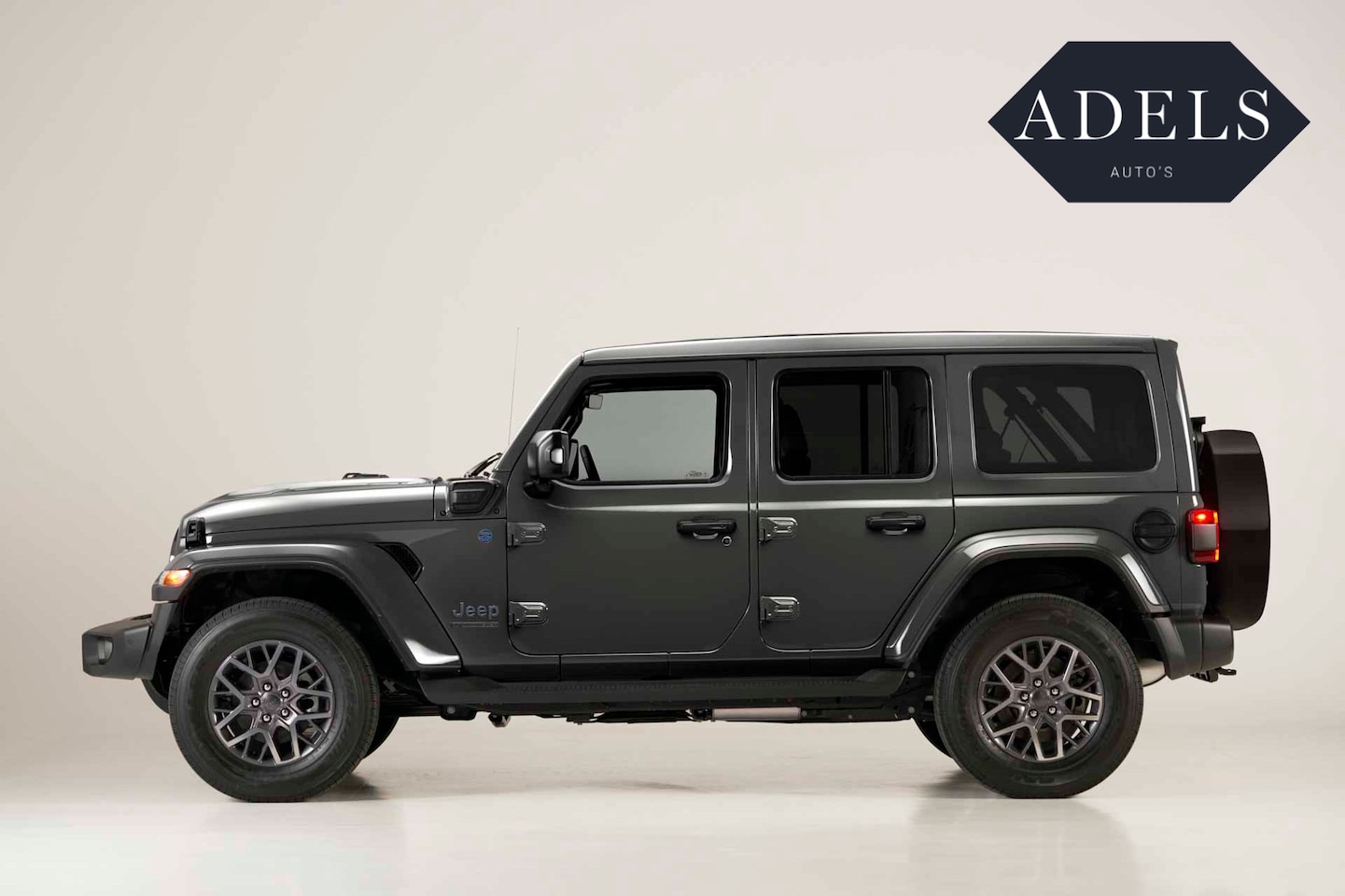 Jeep Wrangler Unlimited - 4xe 380 First Edition Camera Keyless Leder ACC Treeplanken - AutoWereld.nl