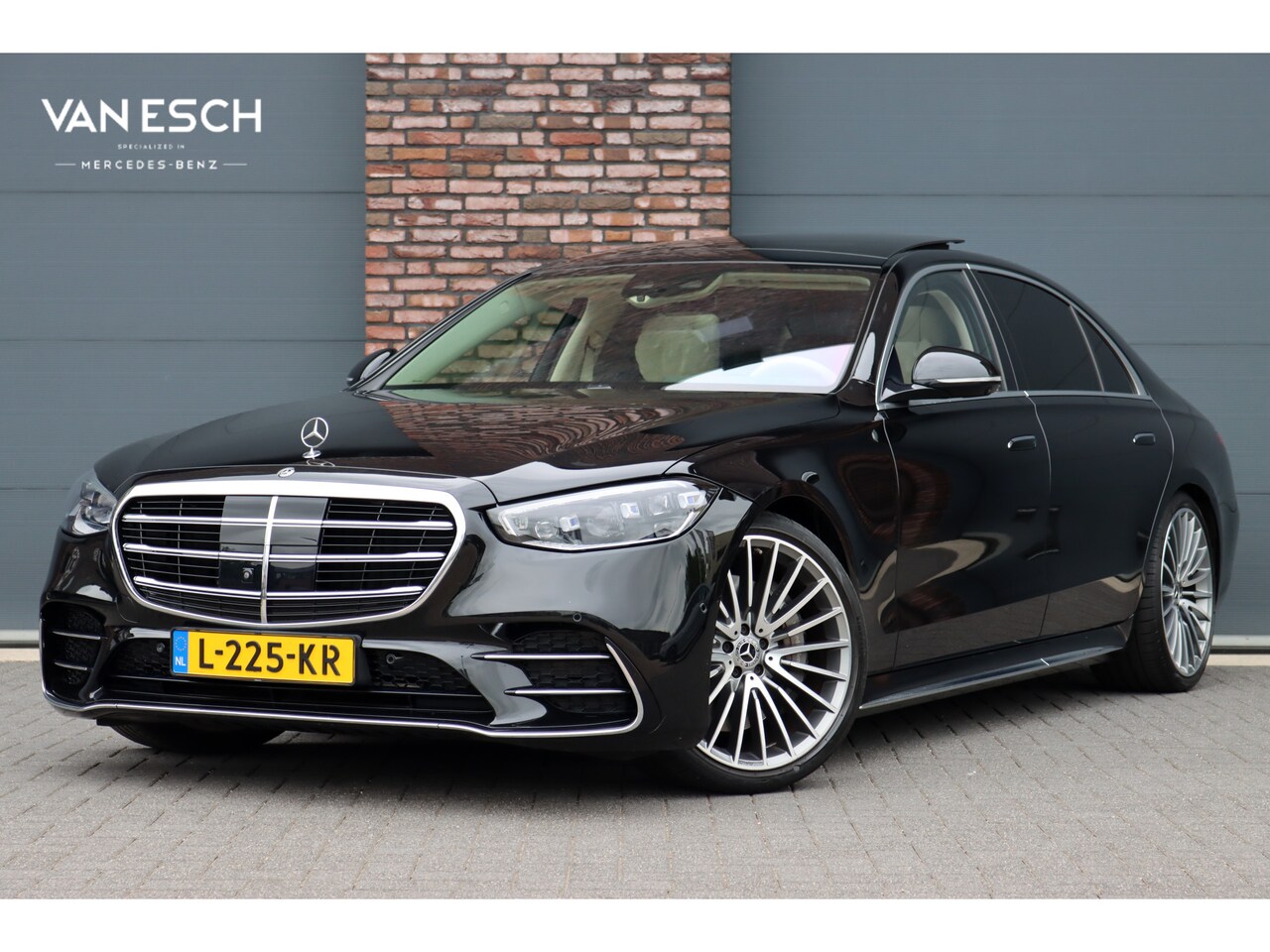 Mercedes-Benz S-klasse - 500 4MATIC AMG Line Aut9 | Achterasbesturing | Distronic+ | Airmatic | Entertainment Achte - AutoWereld.nl