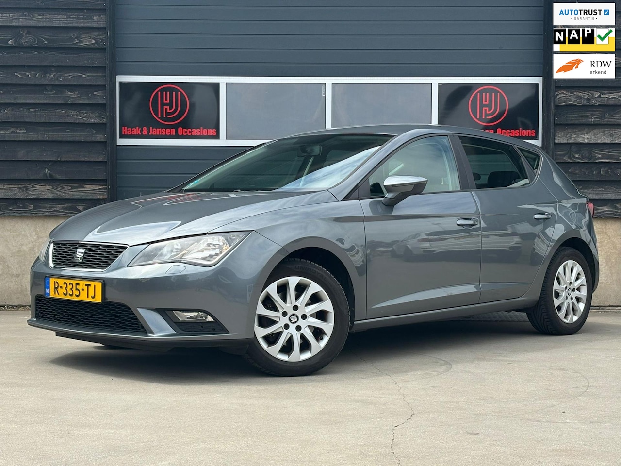 Seat Leon - 1.4 TSI Style Business - Cruise - Navi - Airco - Stoelverwarming! - AutoWereld.nl