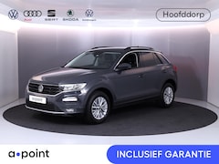 Volkswagen T-Roc - 1.0 TSI Style 110 pk | Navigatie | Parkeersensoren | Adaptieve cruise control | Apple Carp