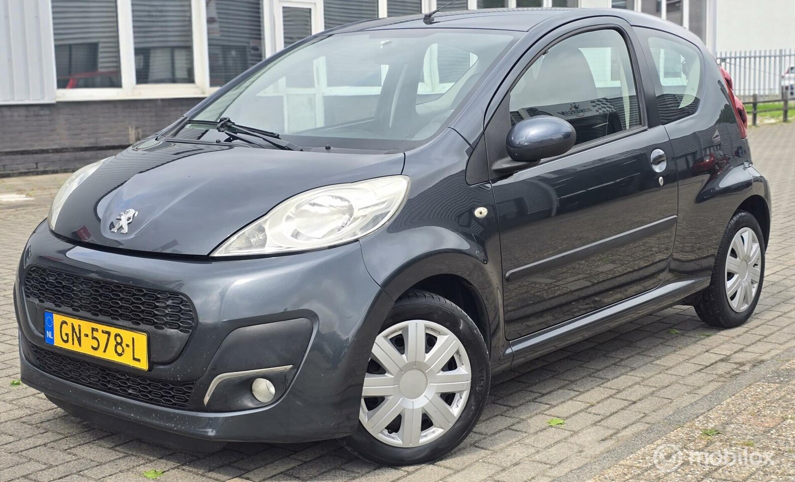 Peugeot 107 - 1.0 Première/Airco/EleckRamen/Lange APK! - AutoWereld.nl