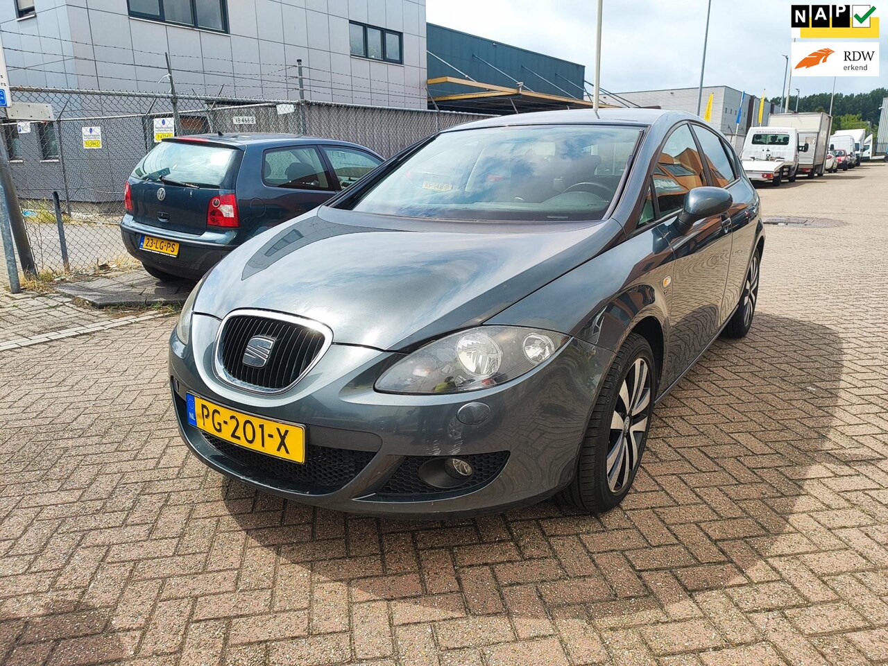 Seat Leon - 1.8 TFSI Sport-up AIRCO! LEES TEKST!!!! - AutoWereld.nl