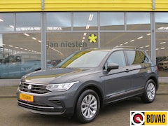 Volkswagen Tiguan - 1.5 TSI Life -150pk- Automaat | Camera | LED | Stoel- & Stuurverwarming | Rijklaarprijs in