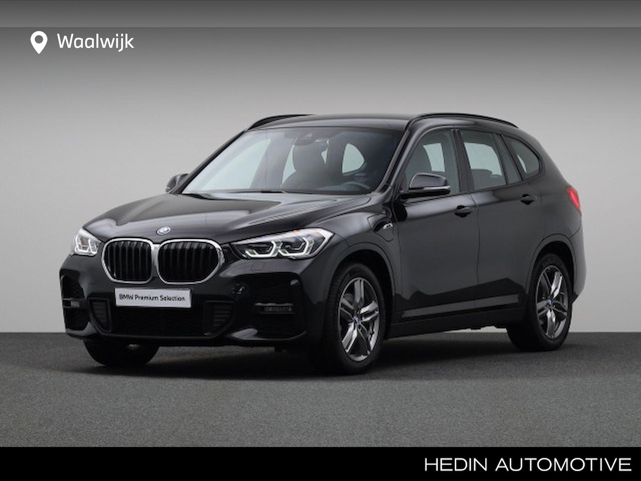 BMW X1 - xDrive25e | M-Sportpakket | 18'' M-Lichtmetaalvelgen Dubbelspaak | Park Distance Control | - AutoWereld.nl