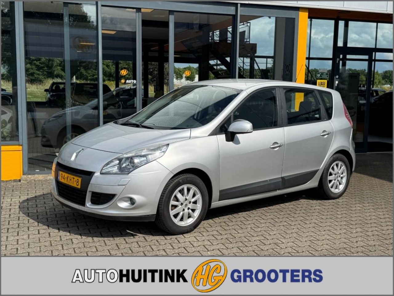 Renault Scénic - 1.4 TCe Business - navi - sensoren - trekhaak - AutoWereld.nl