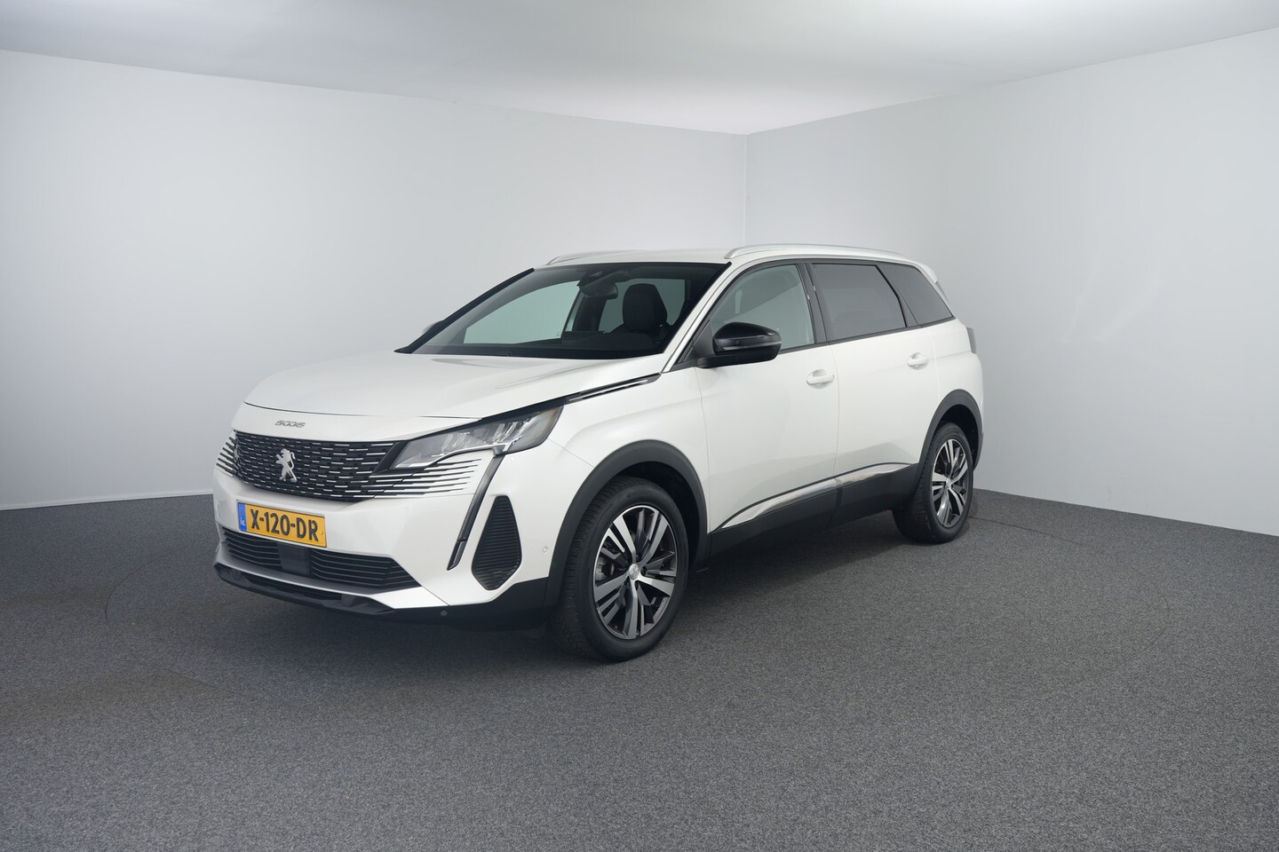Peugeot 5008 - 1.2 Allure Pack Business | 2 stoelen op derde rij | Apple Carplay/Android Auto|telefoonint - AutoWereld.nl