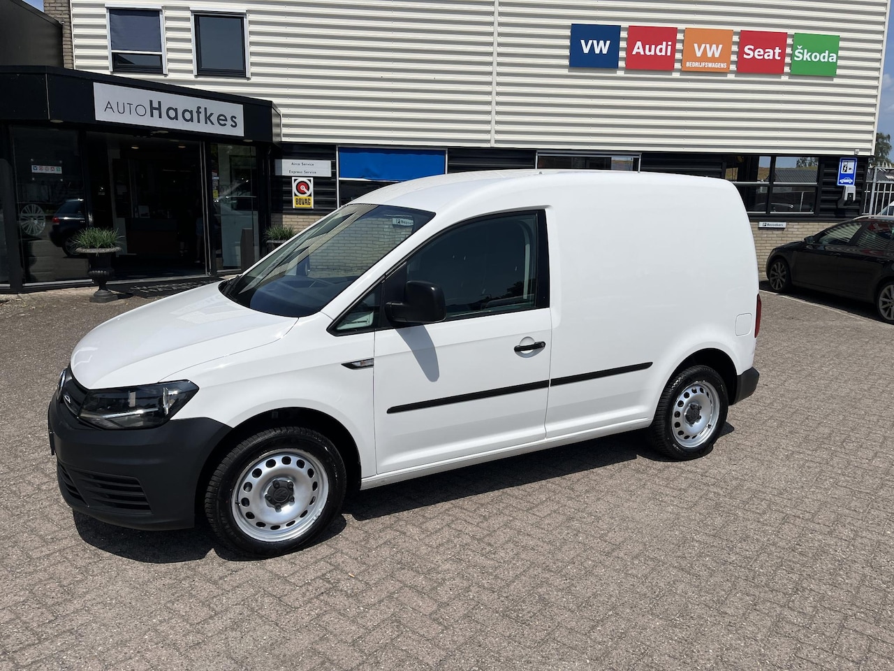 Volkswagen Caddy - 1.2 TSI L1H1 BMT Easyline Vrij van BTW & BPM, audio af fabriek, 1 ste eigenaar, goed onder - AutoWereld.nl