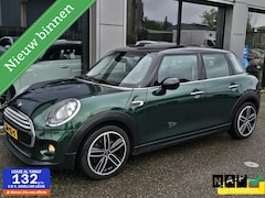MINI Cooper - 1.5 Serious Business Panorama/Navigatie/PDC