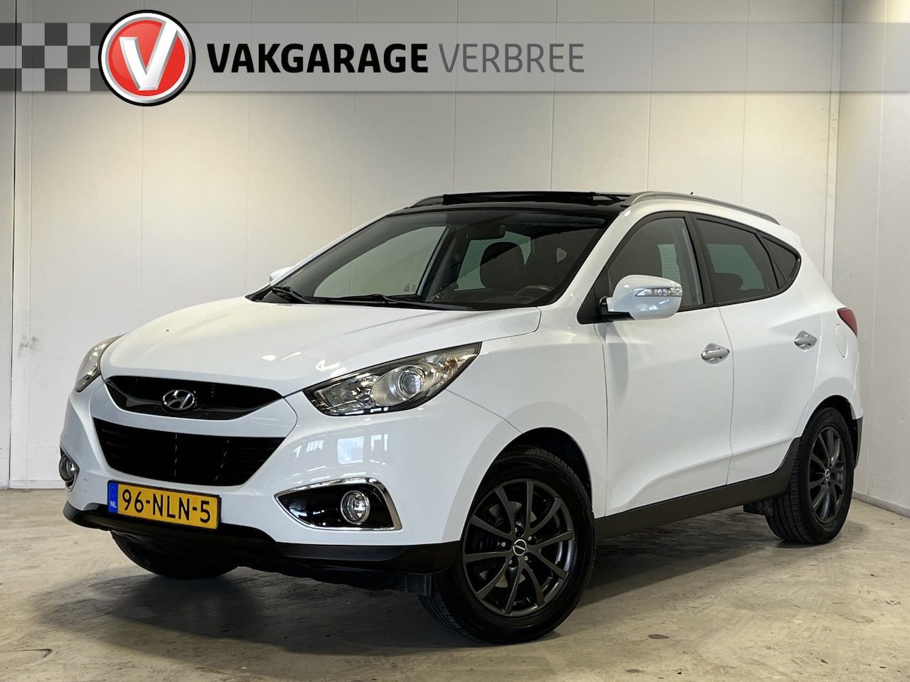 Hyundai ix35 - 2.0i Style | 17" LM velgen | Climate control | Cruise Control | Achteruitrijcamera | - AutoWereld.nl