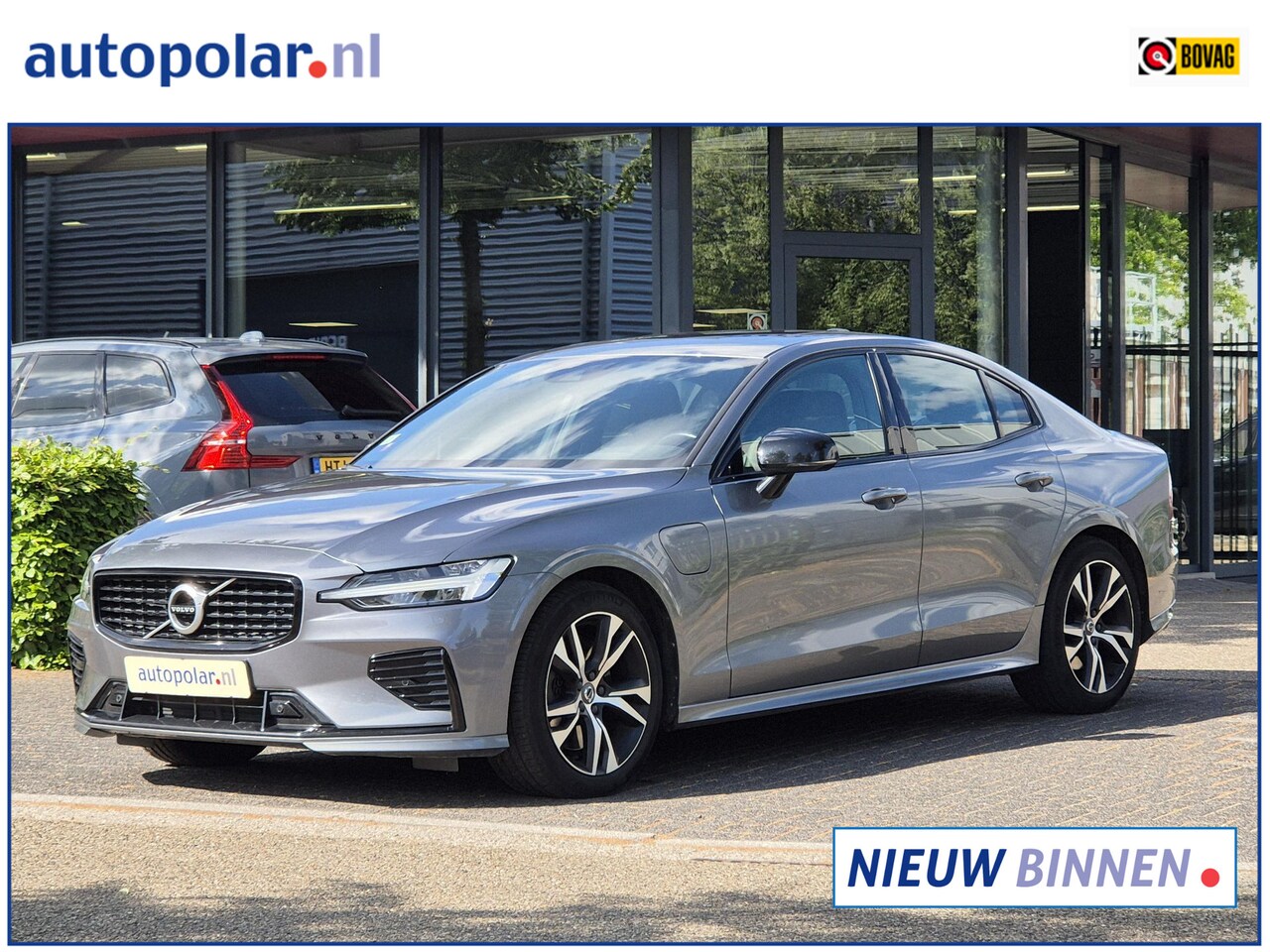Volvo S60 - 2.0 Recharge T8 AWD R-Design Massagestoelen/Panodak/AdaptiveCruise etc. - AutoWereld.nl