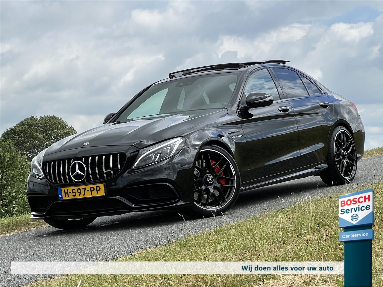 Mercedes-Benz C-klasse - C63 S AMG 510PK / Pano / Schaalstoelen / Dealer ondr / Burmester / Keyless / Camera / Led - AutoWereld.nl