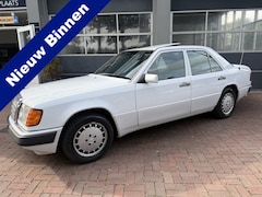 Mercedes-Benz 200-500 (W124) - 200 E Bj 1989 Automaat Km 145.000 Nap Unieke staat
