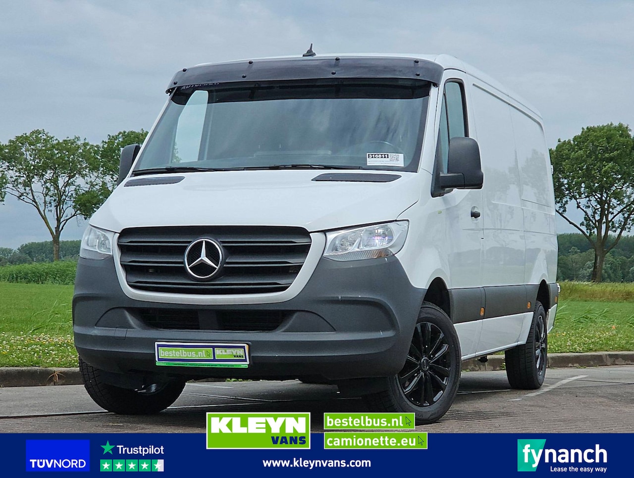 Mercedes-Benz Sprinter - 319 L2H1 Mbux V6 3.0Ltr! - AutoWereld.nl