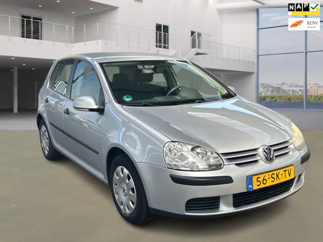 Volkswagen Golf - 1.9 TDI Trendline Business 1.9 TDI Trendline Business - AutoWereld.nl