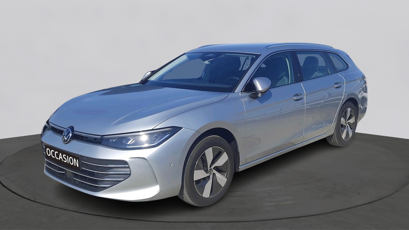 Volkswagen Passat Variant - 1.5 eTSI Business | Trekhaak - AutoWereld.nl