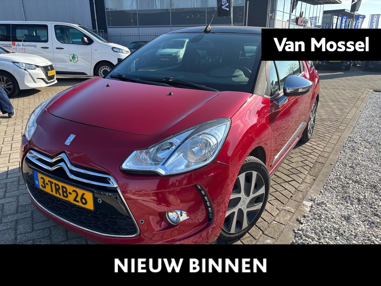 Citroën DS3 Cabrio - 1.2 VTi So Chic 1.2 VTi So Chic - AutoWereld.nl