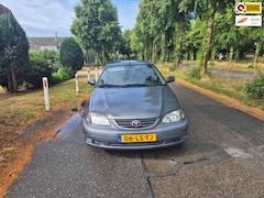 Toyota Avensis - 1.8-16V Linea Luna