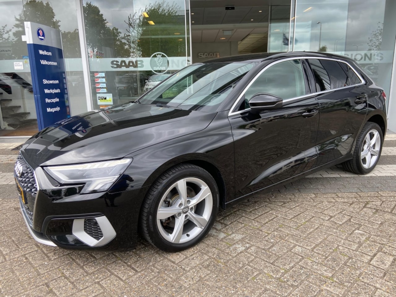 Audi A3 Sportback - 30 TFSI Navigatie - AutoWereld.nl