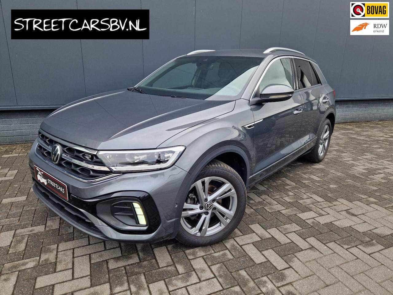 Volkswagen T-Roc - 1.5 TSI DSG 3x R-Line /1e eigenaar /garantie - AutoWereld.nl