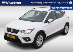 Seat Arona - 1.0 TSI 95pk Style / LM 16 inch / Navi by App Connect / Trekhaak vast / parkeersensoren a
