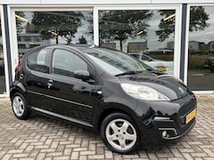 Peugeot 107 - 1.0 Active Airco / LMV / CV / Toerenteller / 5-Deurs / LED dagrij