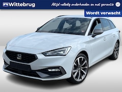 Seat Leon Sportstourer - 1.4 TSI eHybrid PHEV 204PK FR / 18" LMV / Full-LED / Stuur + Stoelverwarming / Achteruitri
