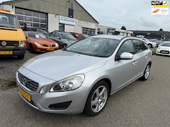 Volvo V60 - 1.6 D2 R-Design NAV.+ Clima Bj:2012