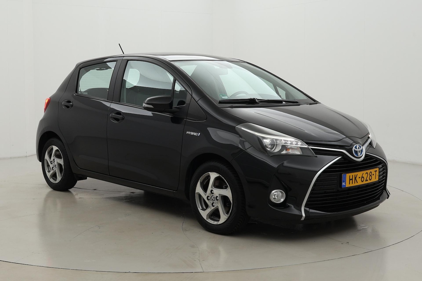 Toyota Yaris - 1.5 Hybrid Lease | Dealer onderhouden | Origineel NL | Navigatie | Cruise | Clima | Camera - AutoWereld.nl