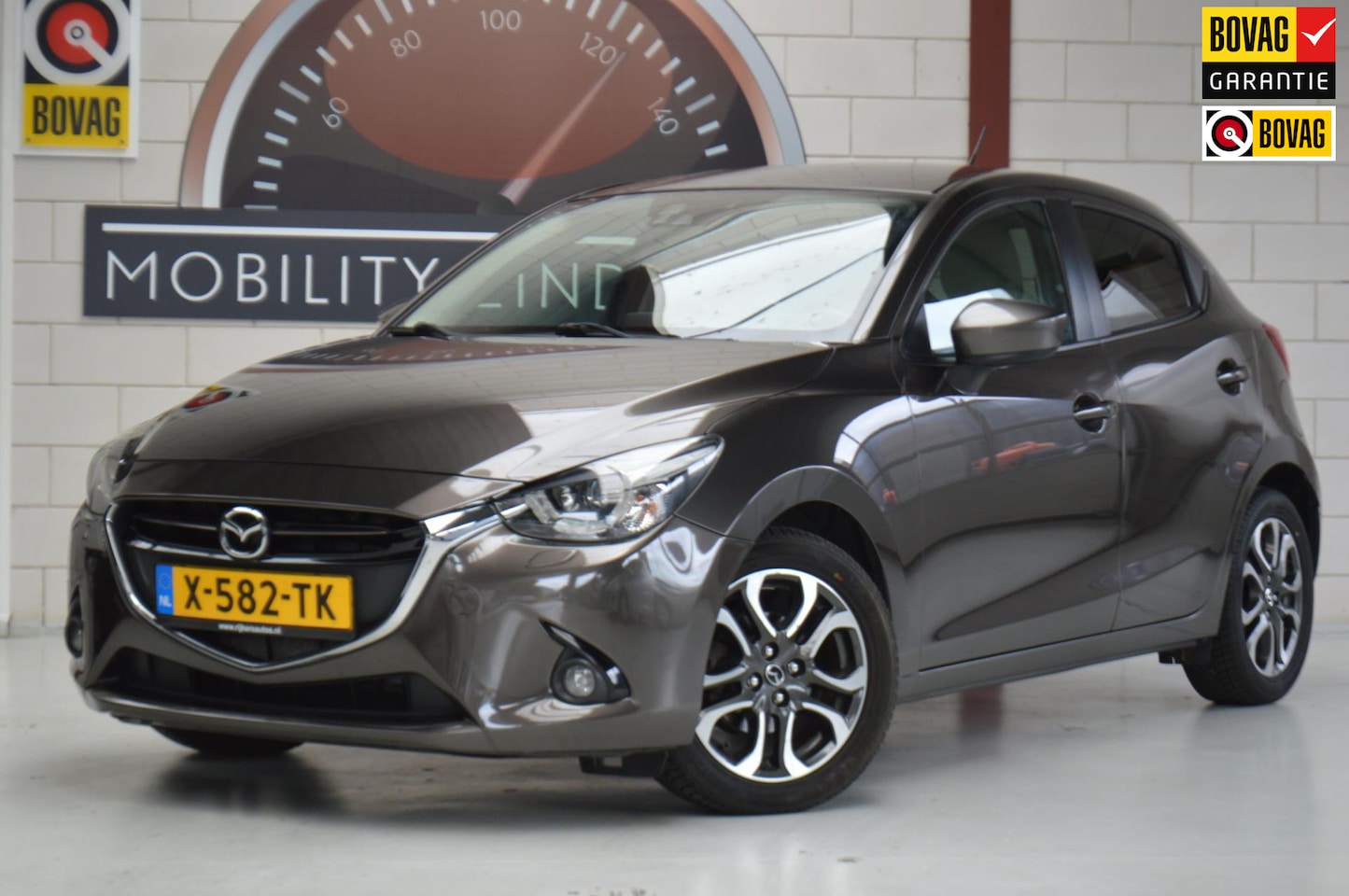Mazda 2 - 1.5 Skyactiv-G GT-M AUTOMAAT LEDER HEAD-UP XENON ALL-SEASON CARPLAY - AutoWereld.nl