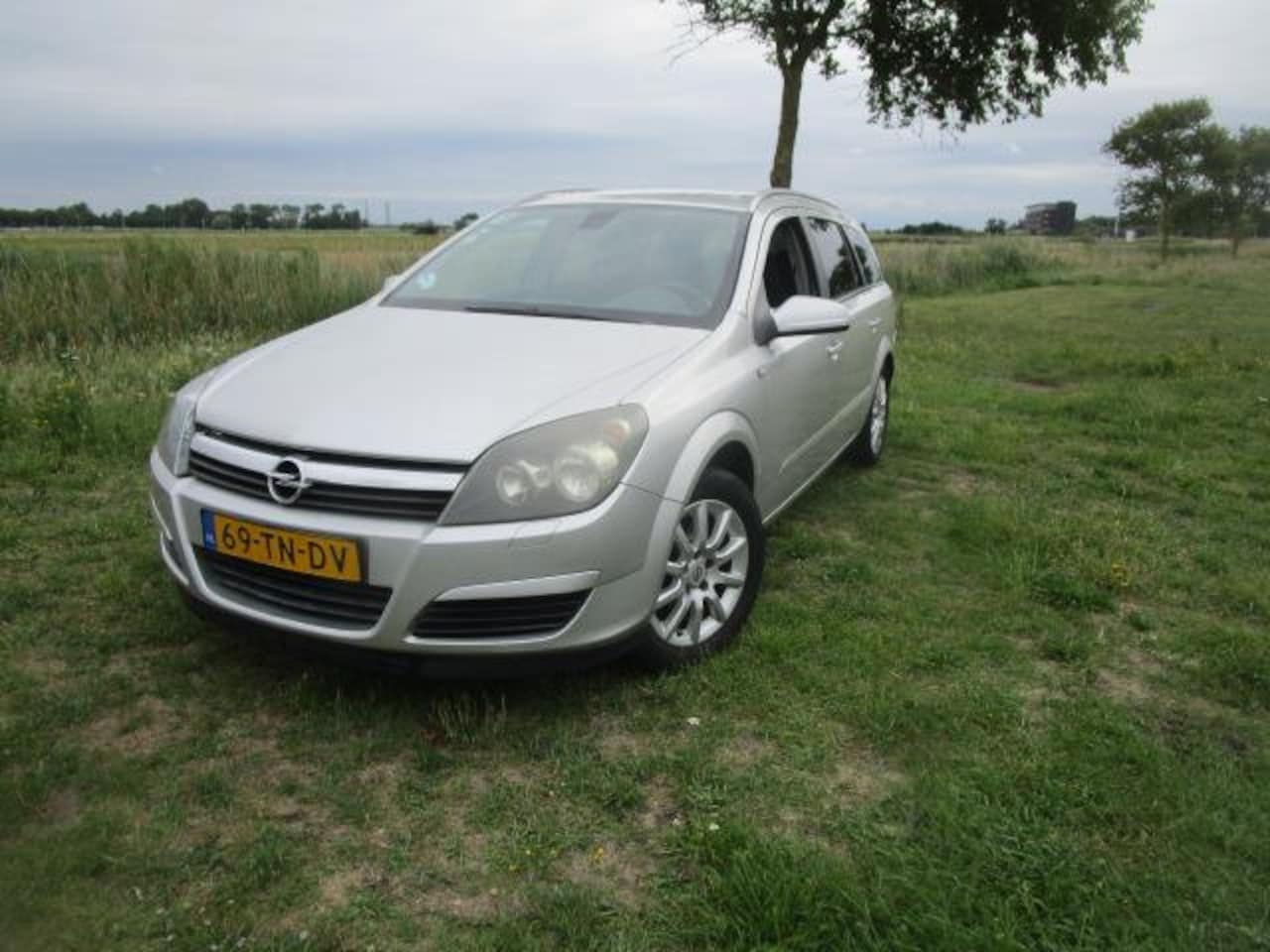 Opel Astra Wagon - 1.8 Essentia Automaat - AutoWereld.nl