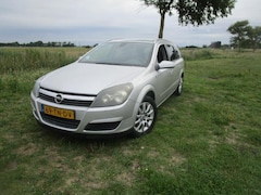 Opel Astra Wagon - 1.8 Essentia Automaat
