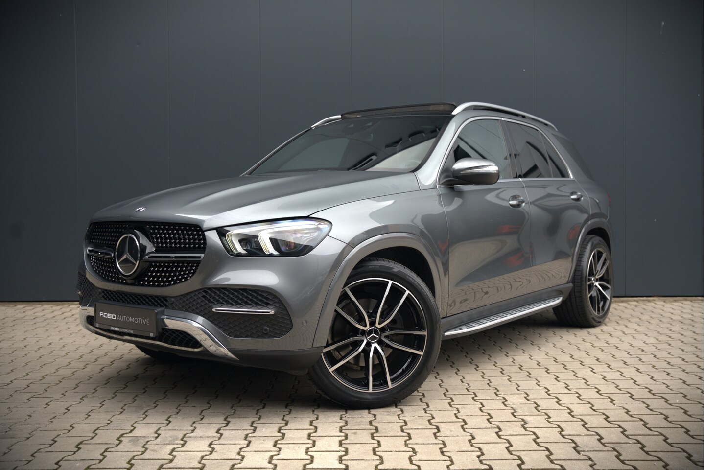 Mercedes-Benz GLE-Klasse - 350 D 4MATIC AMG Line | Grijs Kenteken | Marge | Adaptive Cruise Control | Stoelverwarming - AutoWereld.nl