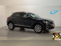Volkswagen T-Roc - 1.5 TSI 150pk DSG Sport Panoramadak Camera DAB+ App-Connect Virtual Cockpit
