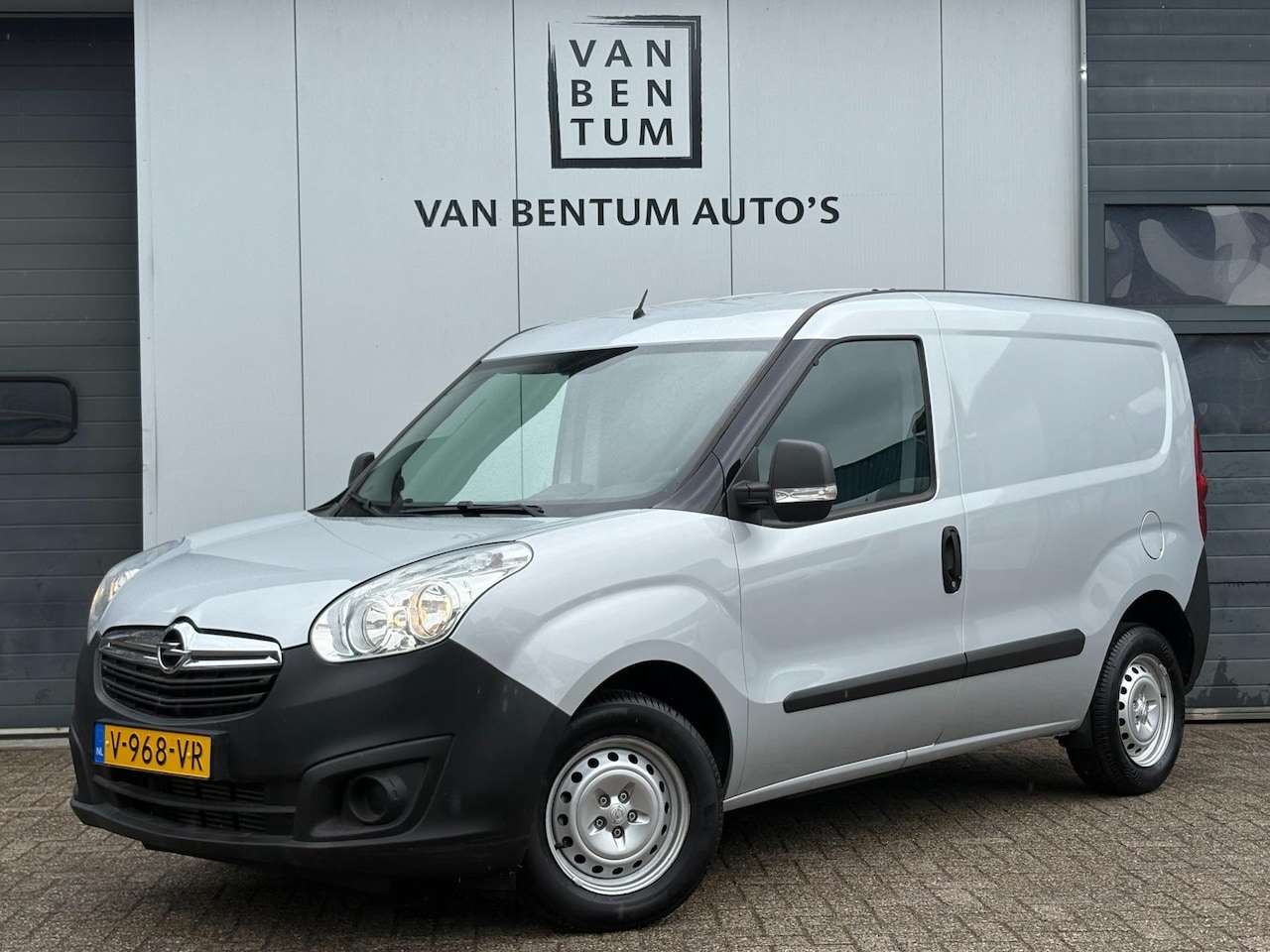 Opel Combo - 1.3 CDTi 95pk Edition Navi Airco Trekhaak EURO 6! 58.000km NAP! - AutoWereld.nl