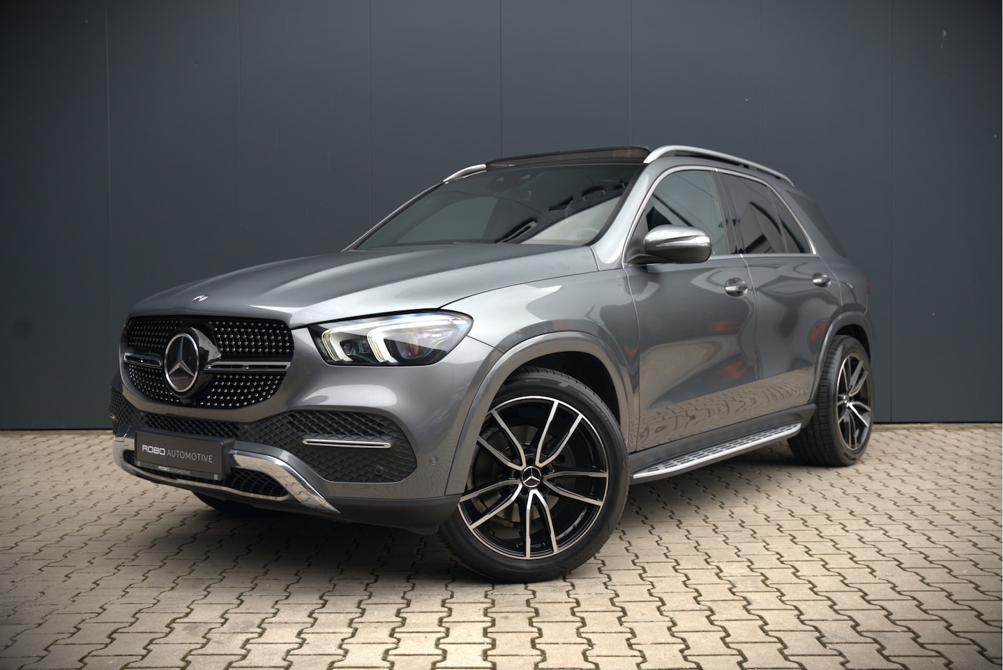 Mercedes-Benz GLE-Klasse - 350 D 4MATIC AMG Line | Grijs Kenteken | Marge | Adaptive Cruise Control | Stoelverwarming - AutoWereld.nl