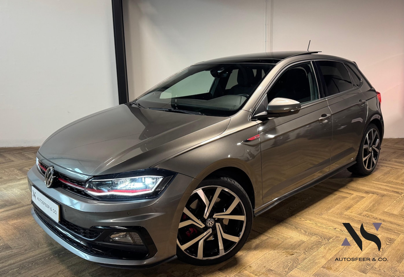 Volkswagen Polo - 2.0 TSI GTI PANO CAM BEATS' - AutoWereld.nl