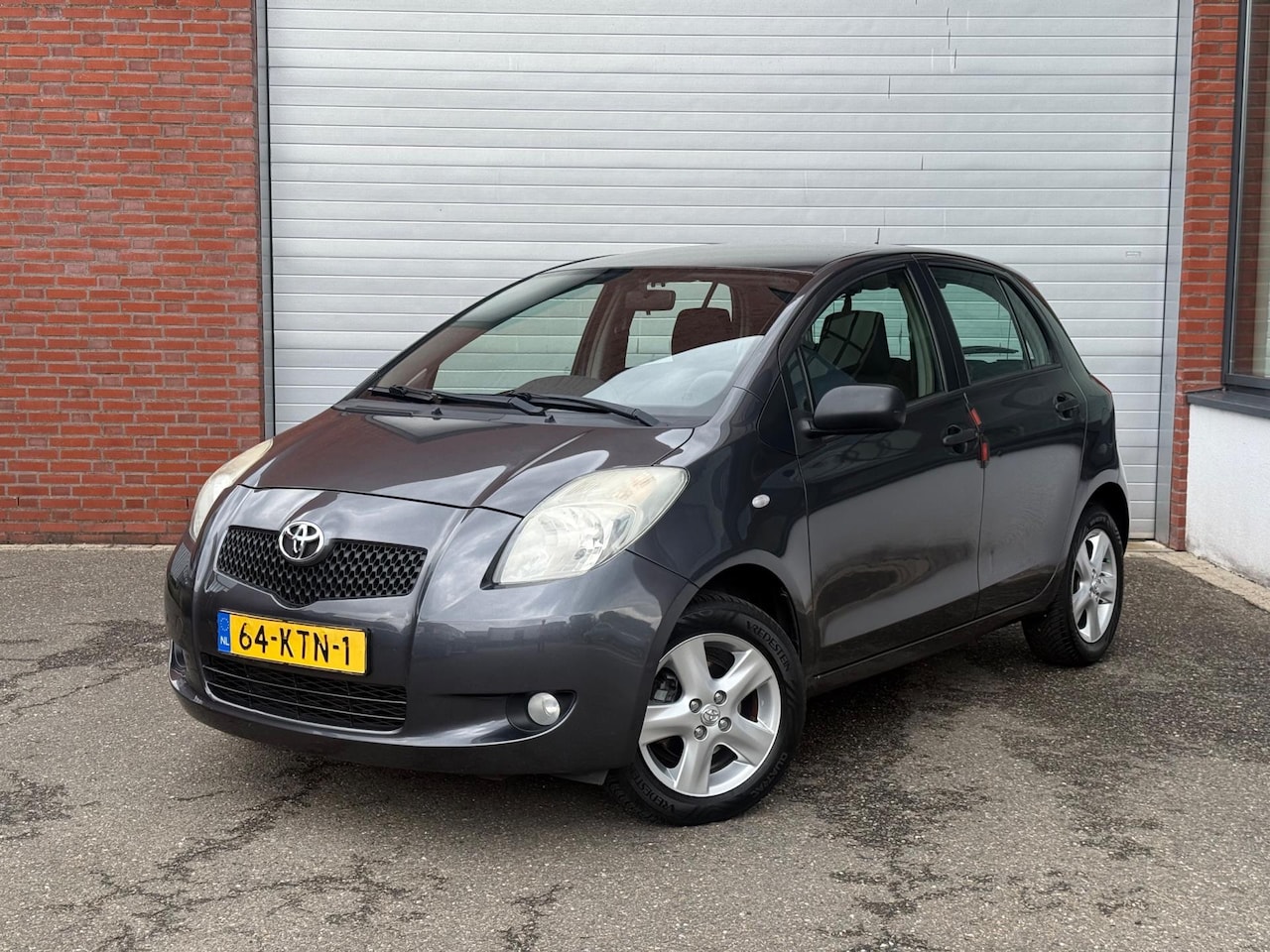 Toyota Yaris - 1.3 VVTi Idols | NEW APK | NAP | AIRCO | - AutoWereld.nl