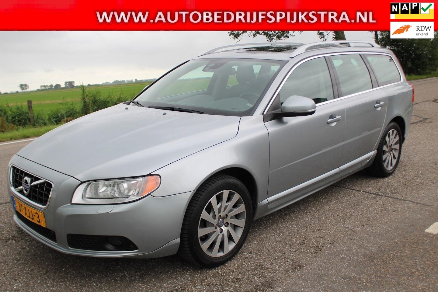 Volvo V70 - 1.6 T4 Limited Edition 1.6 T4 Limited Edition - AutoWereld.nl