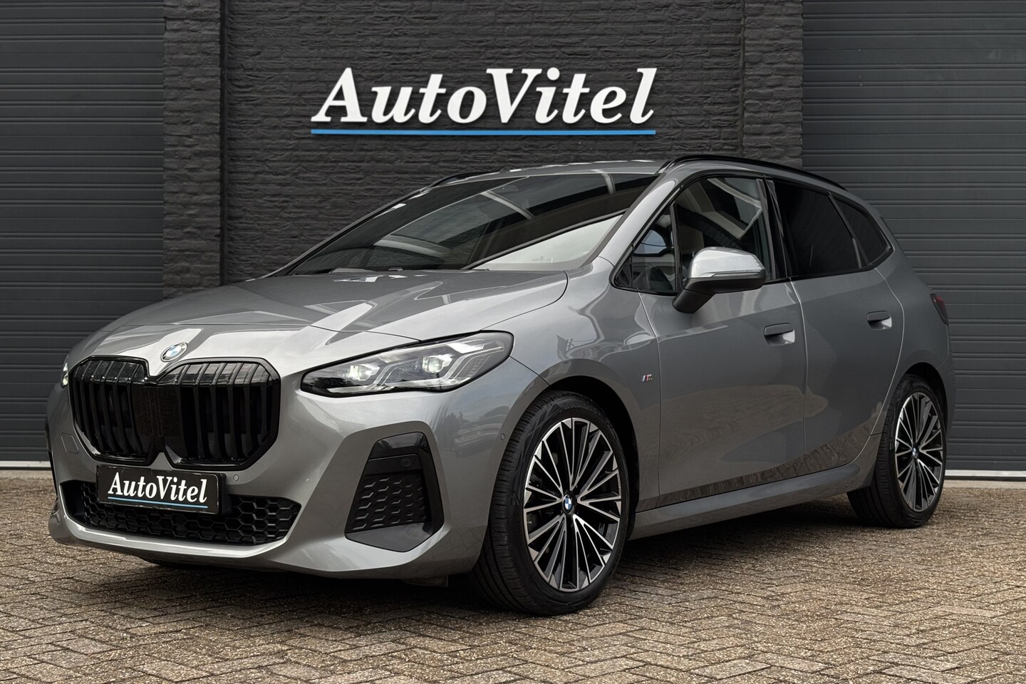 BMW 2-serie Active Tourer - 218i M-Sport | Harman Kardon | Sportstoelen | Camera | Comfort Acces | Stoelverwarming - AutoWereld.nl