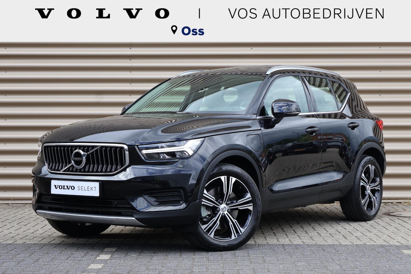 Volvo XC40 - T4 Recharge Inscription | Panoramadak | Elektr. trekhaak | Leder - AutoWereld.nl