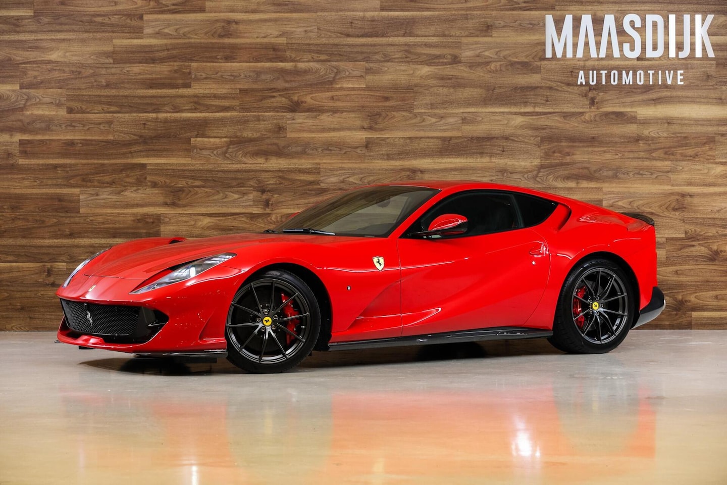 Ferrari 812 Superfast - V12 Superfast|Full Carbon|Pass Display|JBL|Camera| - AutoWereld.nl