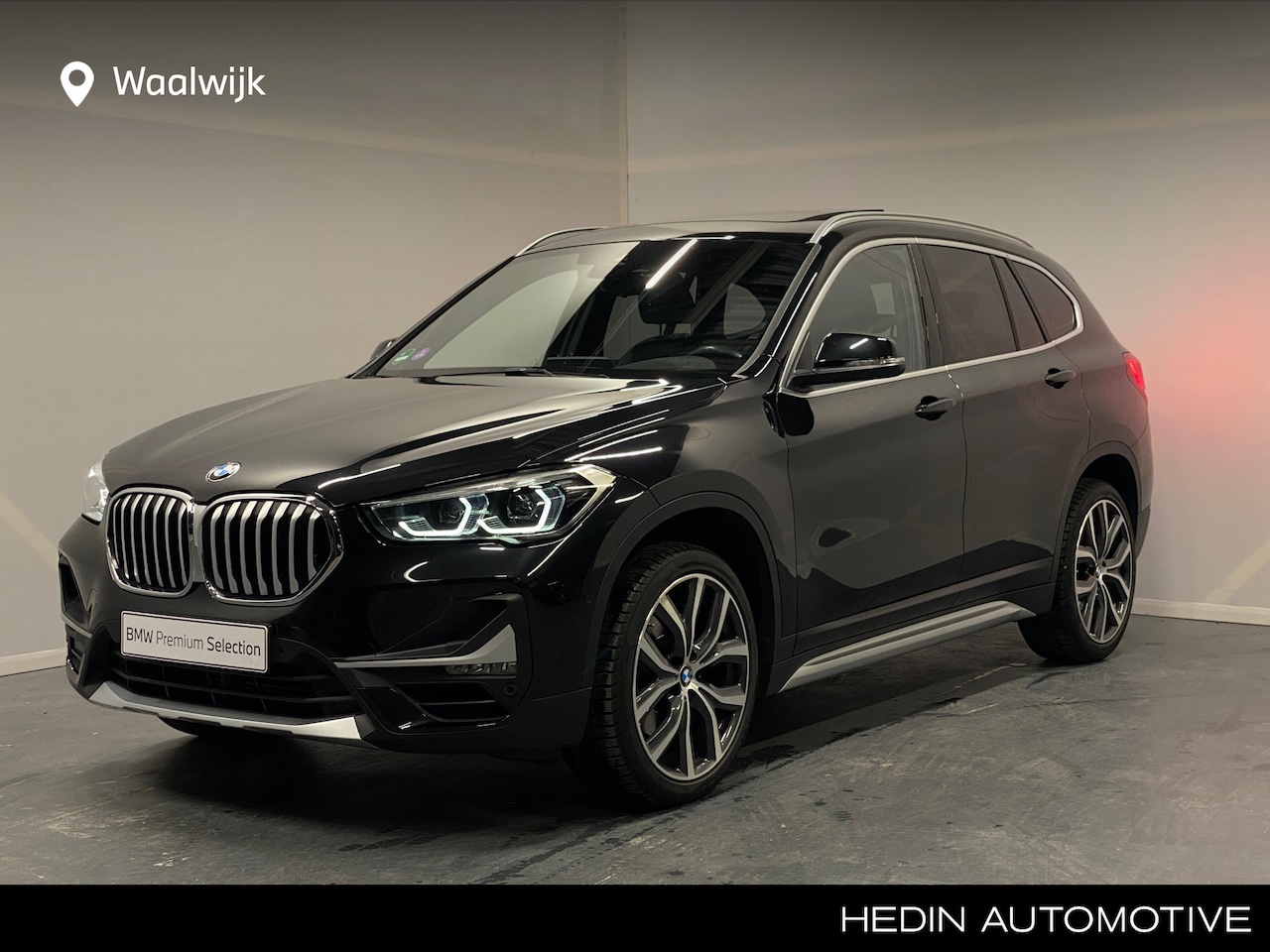 BMW X1 - sDrive20i VDL Nedcar Edition | X-Line | Panoramadak | Parking Pack | Hifi Systeem | Head-u - AutoWereld.nl