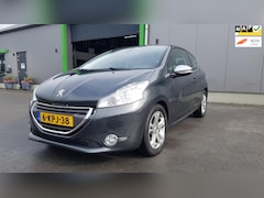 Peugeot 208 - 1.6 VTi Allure in zeer nette staat Zeer lage KM stand Half leder Climate Cruise Navi Carpl