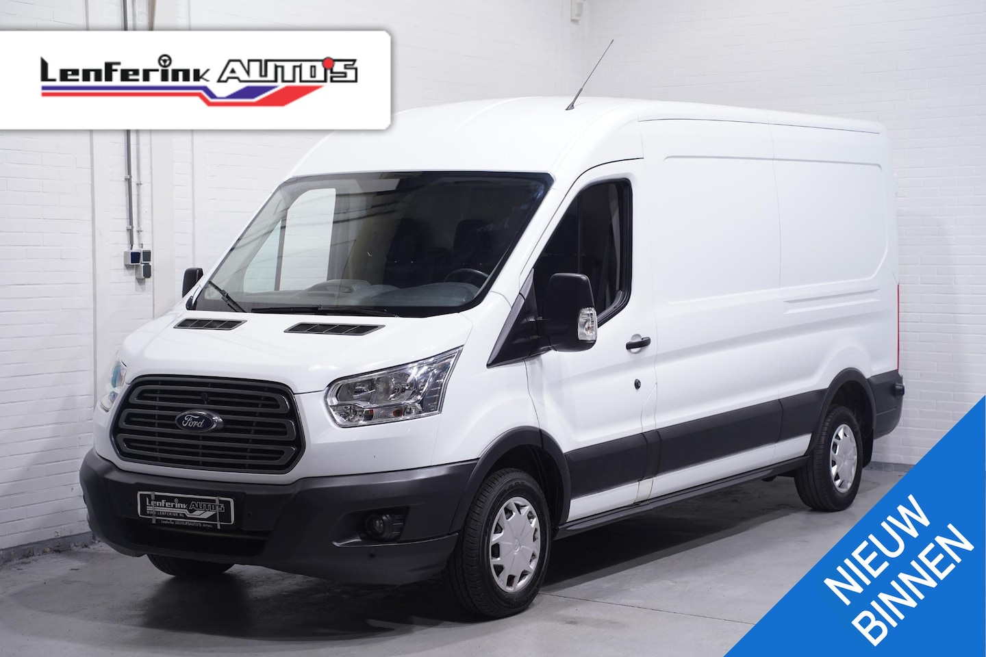 Ford Transit - 2.0 TDCI 130 pk L3H2 Trend Airco, Cruise control 270 Graden Deuren, Laadruimte pakket, PDC - AutoWereld.nl