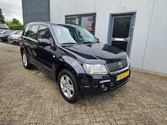 Suzuki Grand Vitara - 2.0-16V Exclusive Automaat 4x4
