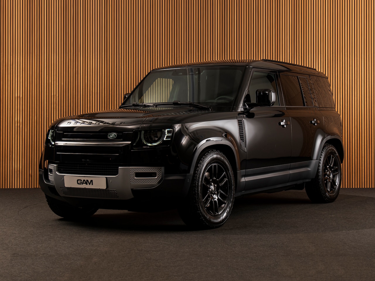Land Rover Defender Hard Top - 3.0 D250 110 S GRIJS KENTEKEN - AutoWereld.nl