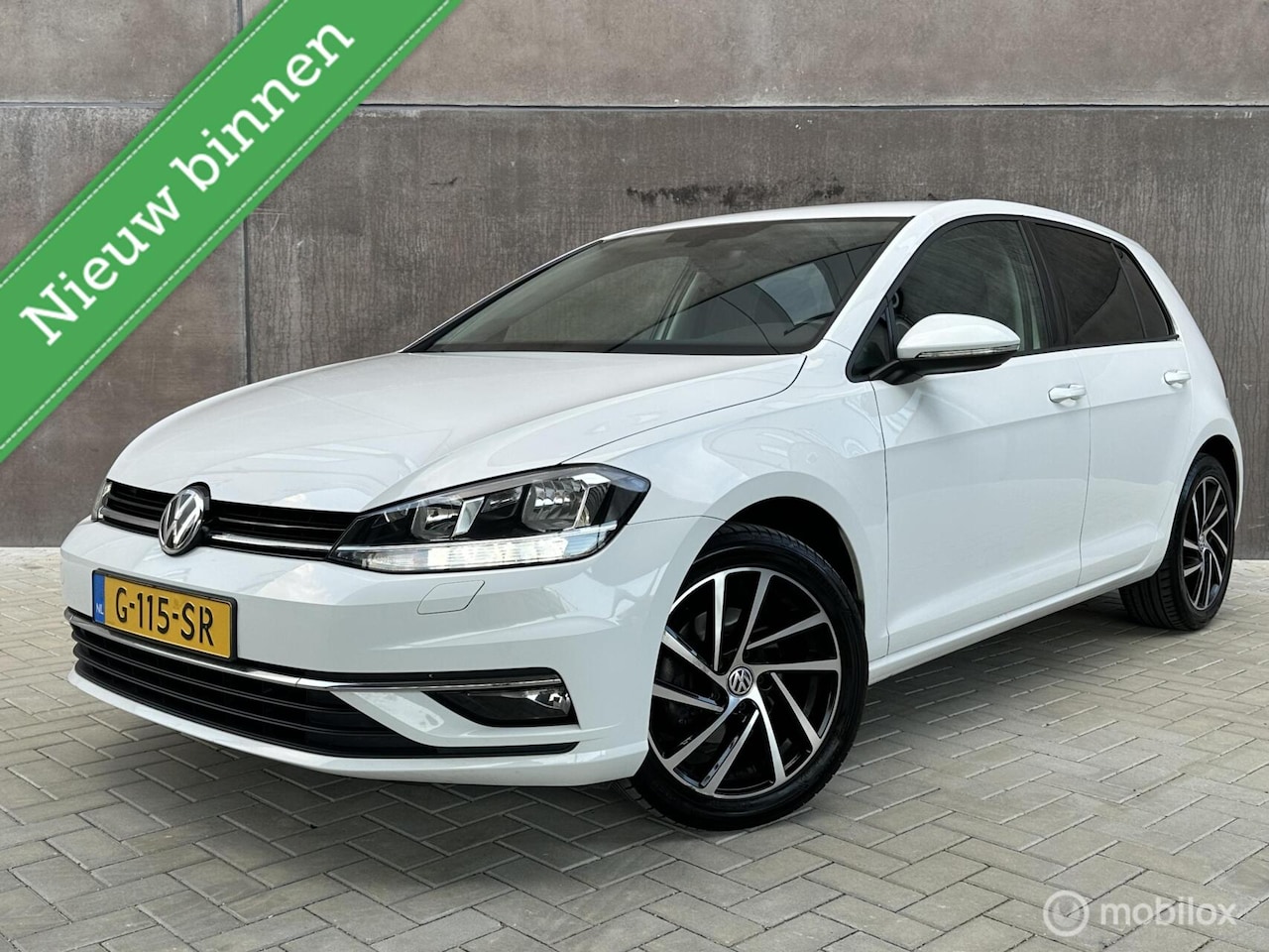Volkswagen Golf - 1.6 TDI Comfortline Dealer OH | NAVI | Adap. Cruise | Clima | - AutoWereld.nl